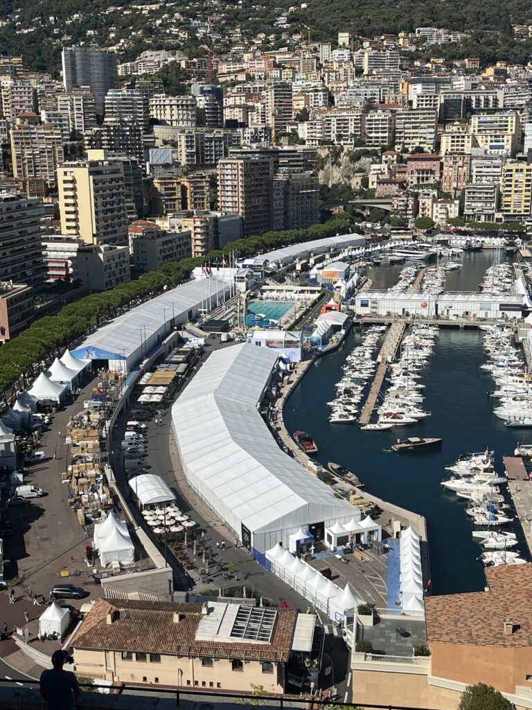 MONACO YACHT SHOW – Un milliardaire perd son yacht de 80 mètres
