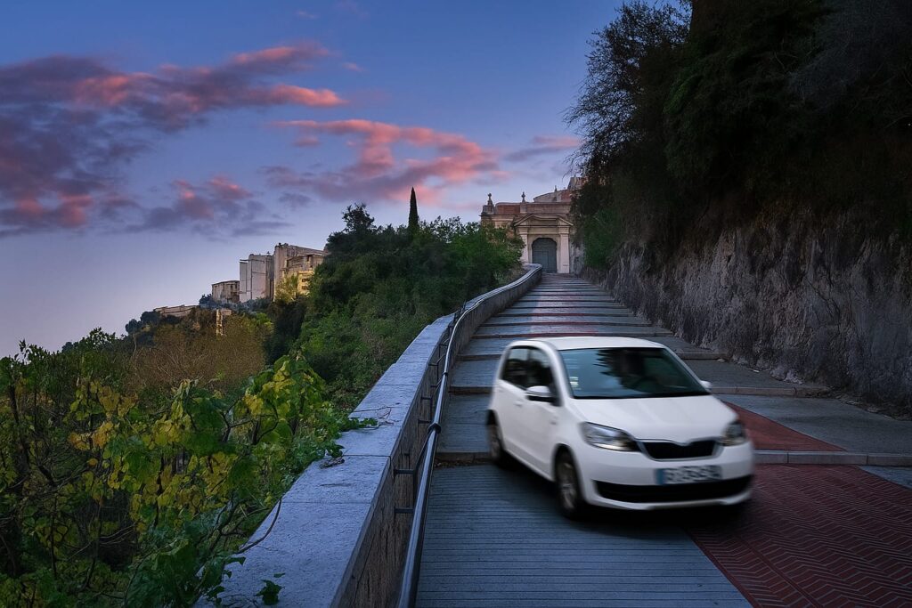 POLITIQUE – Un conseiller national controlé positif à l’alcool juste après avoir voté la loi sur la sécurité routière.?